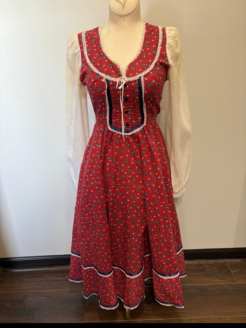 Red Peasant Midi Dress with Lace Trim Gunne Sax Size 7